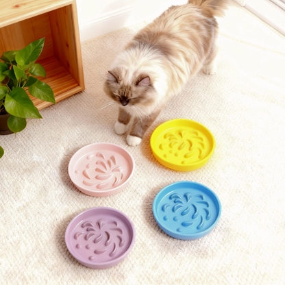 5-inch ceramic slow feeder bowl for cats and dogs - image 1